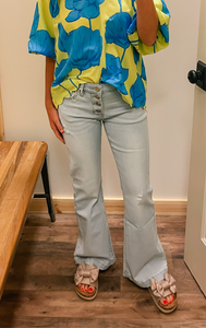 Lt. Wash Mid Rise Jeans