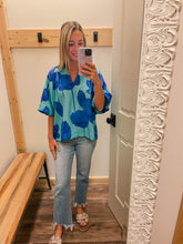 Load image into Gallery viewer, Blue &amp; Teal Floral Top