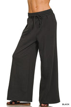 Load image into Gallery viewer, Black Wide Leg Pants
