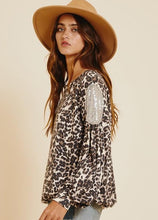 Load image into Gallery viewer, Leopard Top w/ Sequin Patch